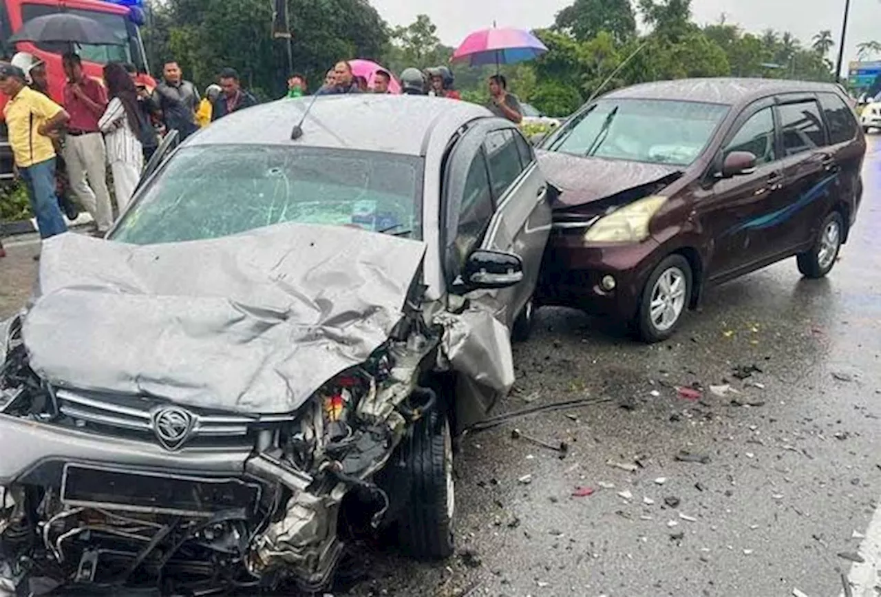 Fatal three-vehicle crash kills two in Pekan