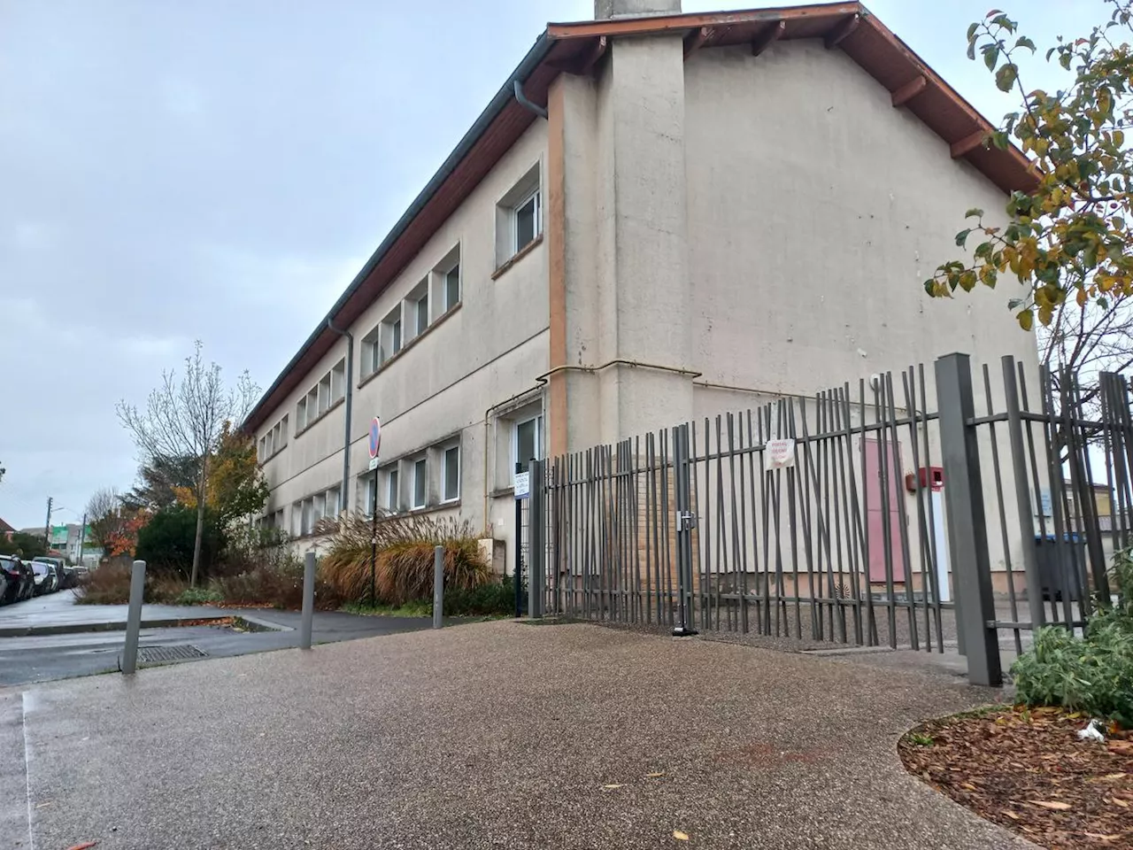 Gironde : à Bègles, une croix gammée en ruban adhésif et quelques dégradations dans une école