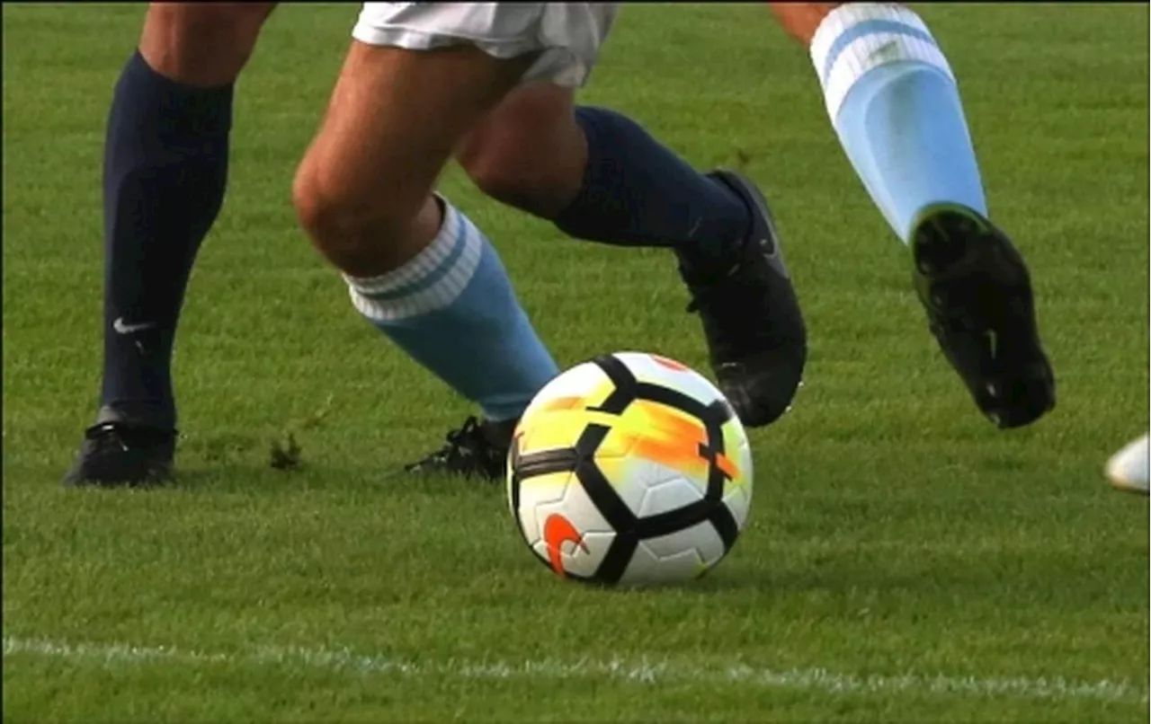 Insolite en Dordogne : une session de recrutement sur un terrain de football