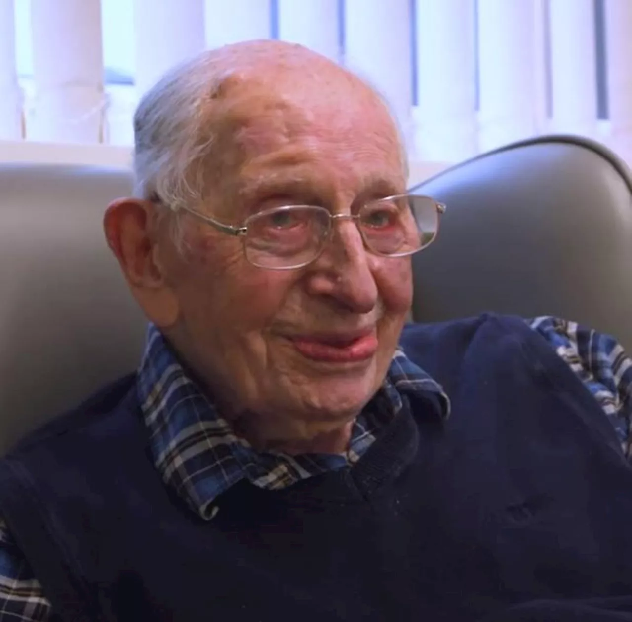 L’homme le plus vieux du monde décède à 112 ans en Angleterre