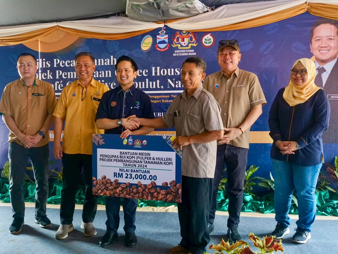 Kementerian Pertanian Sabah Yatim Yakin RM3.37 Juta untuk Pembangunan Industri Kopi