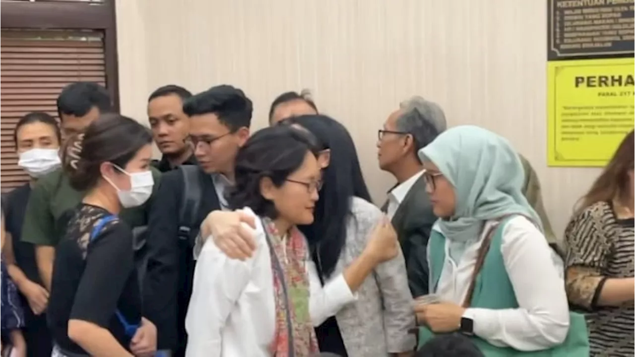 Reaksi Istri, Kuasa Hukum dan Pendukung Tom Lembong Usai Hakim Tolak Praperadilannya