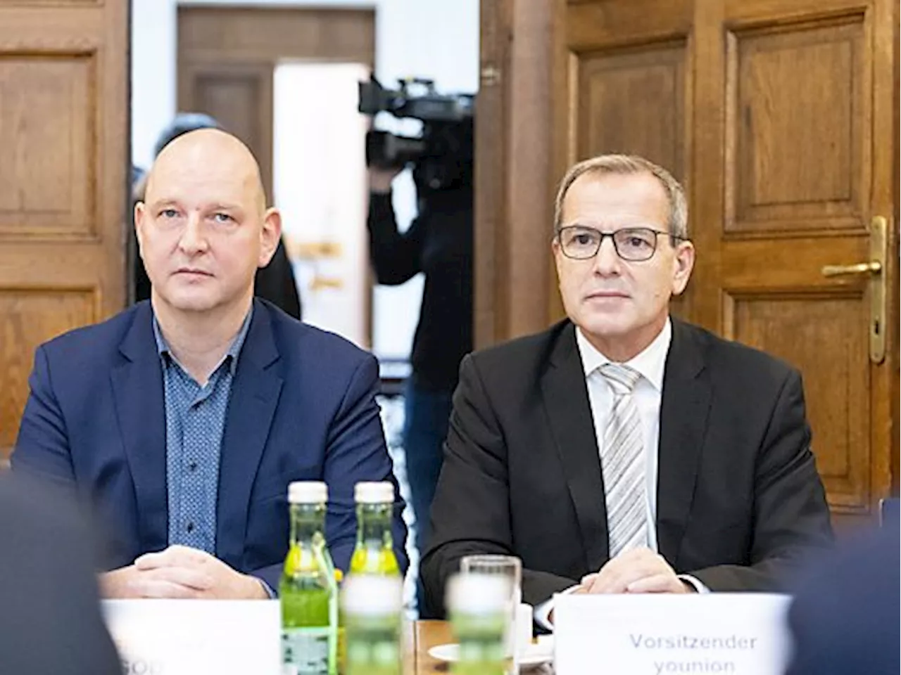 Beamten-Großdemo in der Wiener Innenstadt