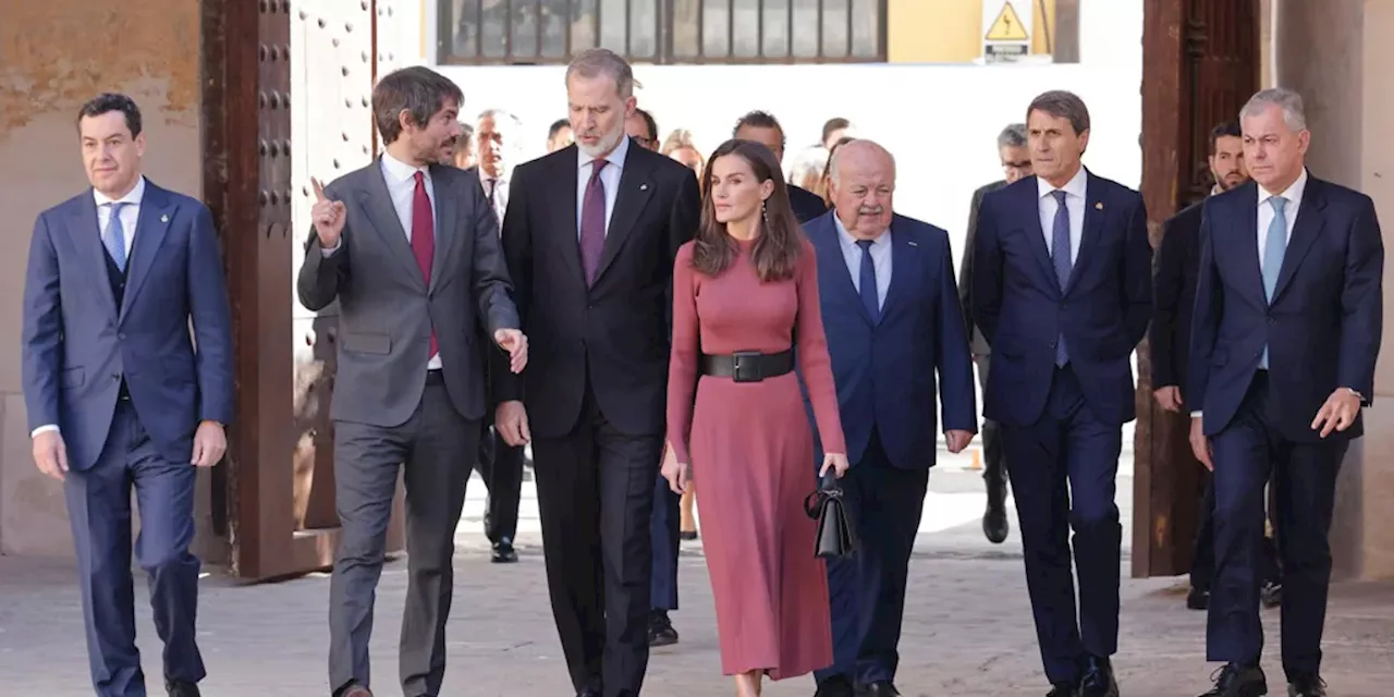 Urtasun censura al mundo del toro incluso como público en la entrega de las Medallas de Bellas Artes de Sev...