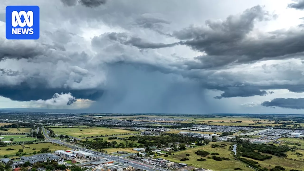 Eastern Australia faces multi-day thunderstorm outbreak with flash flooding, hail and damaging winds