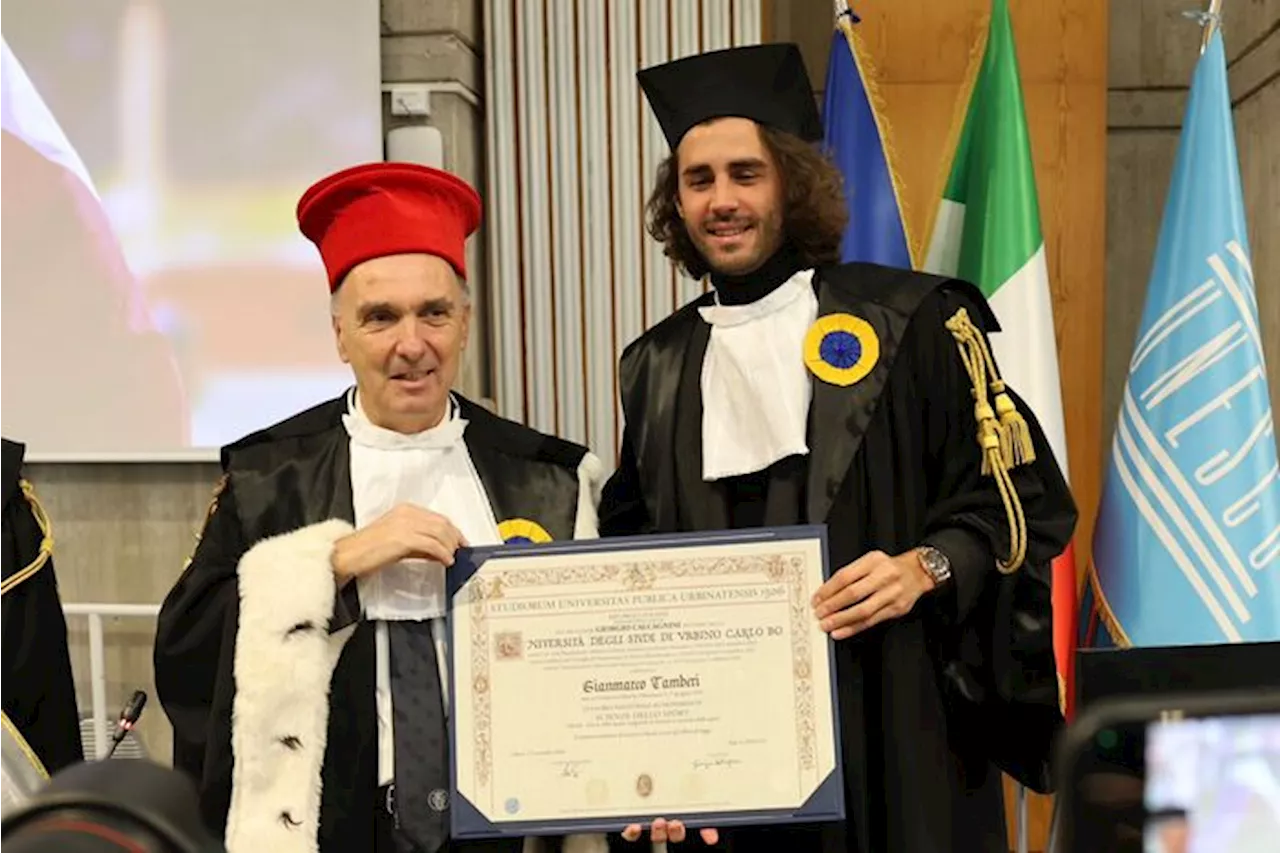 Gianmarco Tamberi riceve la laurea honoris causa e parla delle sue scelte vitali