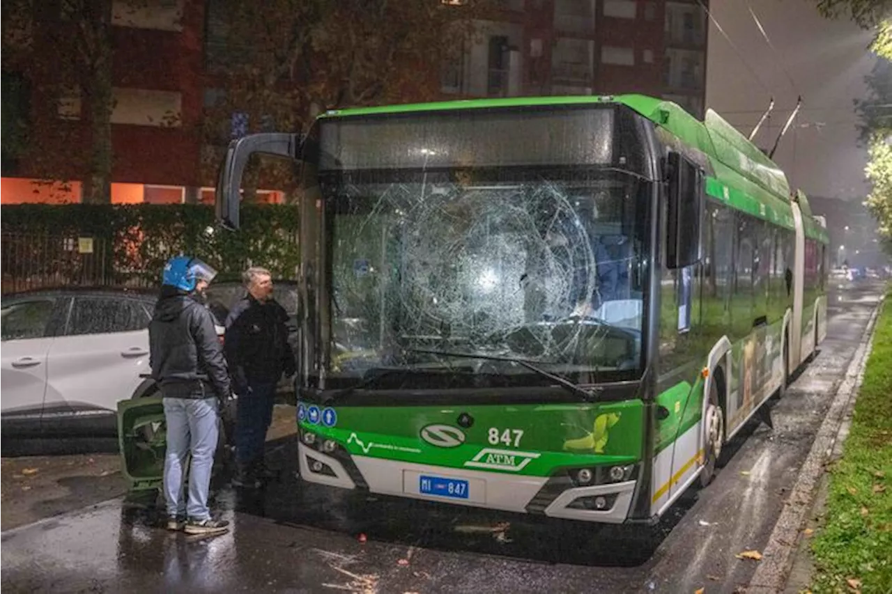 Notte tranquilla nel quartiere Corvetto a Milano, prosegueno le indagini