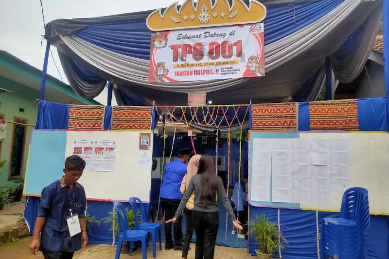 TPS 001 Kedaung Mengusung Nuansa Kain Tapis dan Warna Biru