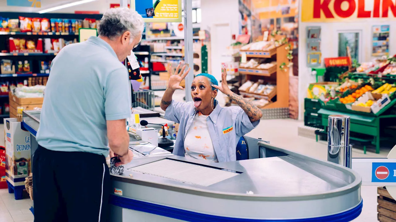 „Die Discounter“ Staffel 4: „Feinkost Kolinski“ öffnet wieder und bereitet Zuschauer auf neues Chaos vor