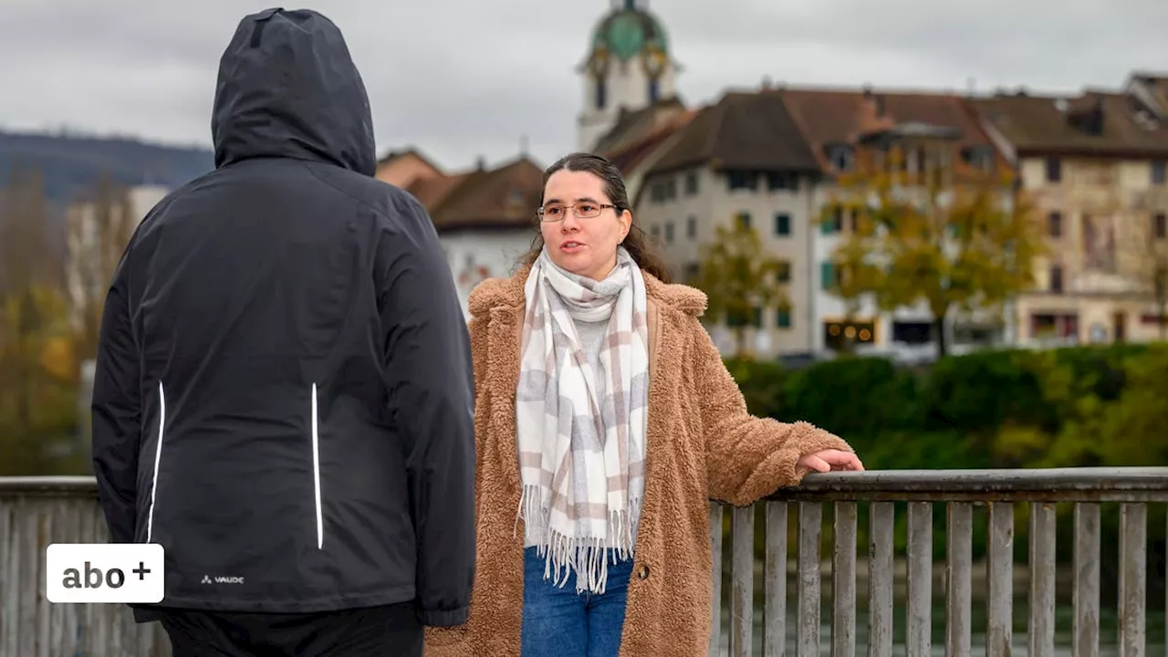 Als 8-Jährige vergewaltigt, mit Sexualstraftäter gewohnt: Zwei junge Frauen klagen an