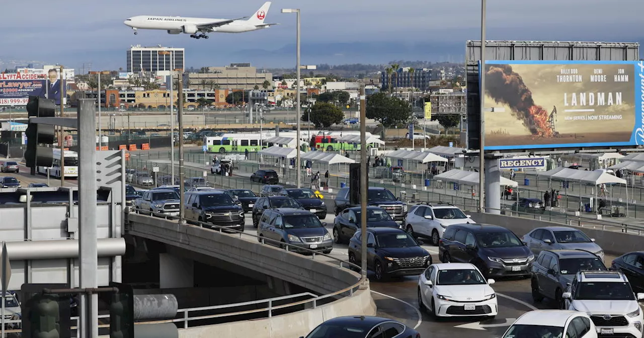 LAX, Southern California's Thanksgiving travel rush — here are the busiest times to drive and fly