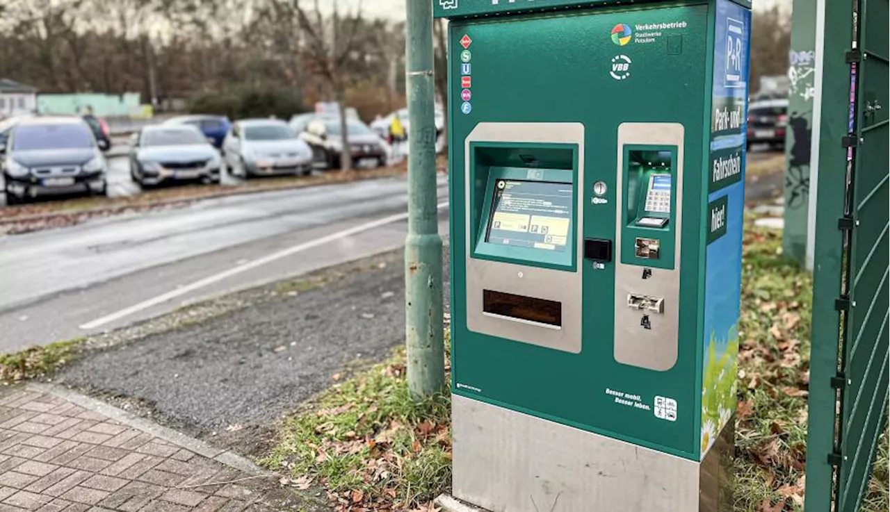 Fahrschein=Parkschein: Bewirtschaftung des P+R-Parkplatzes Pirschheide startet