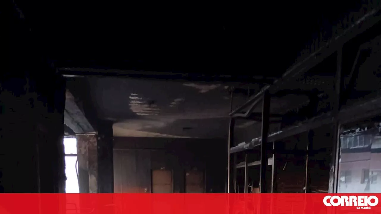 Incêndio Destrói Fábrica em Barcelos