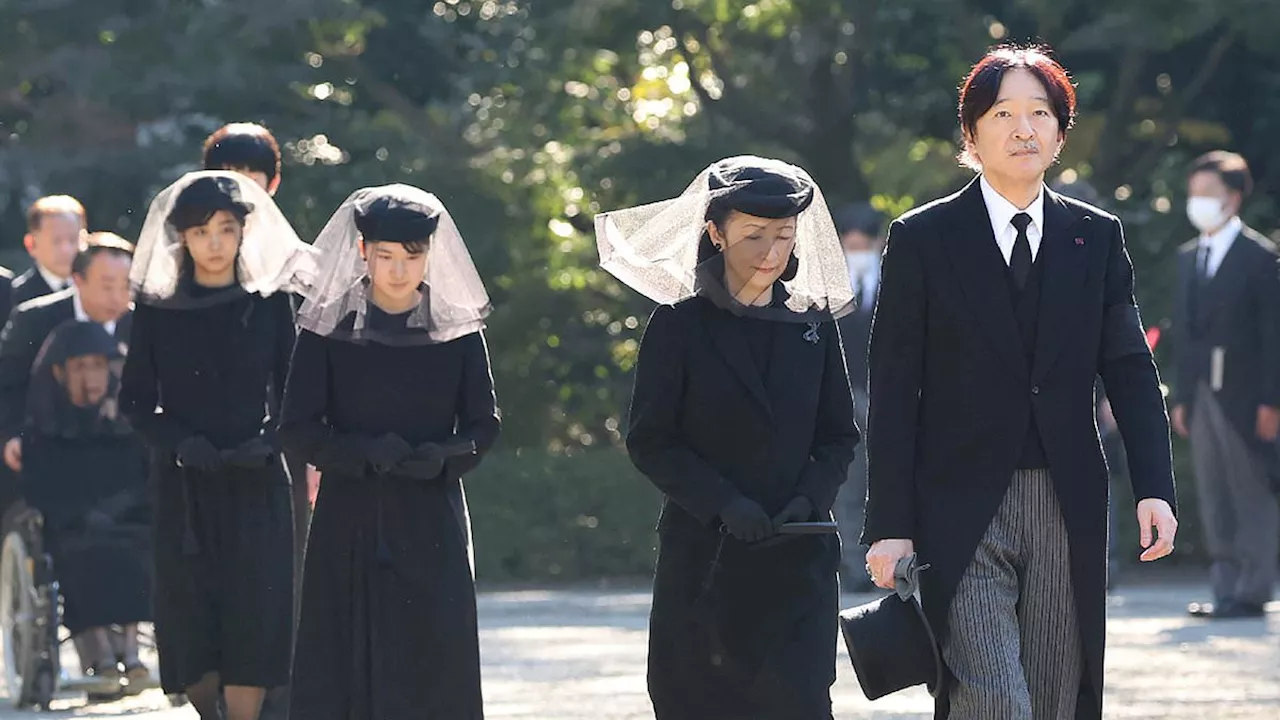 Japanese Royal Family Pays Respects at Princess Yuriko's Funeral