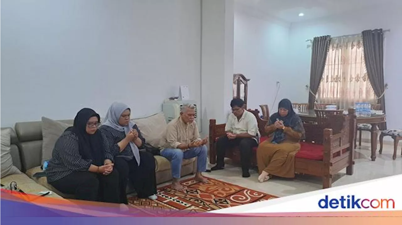 Amri Arsyid Minta Restu ke Ibunda, Ngaku Deg-degan Jelang Pencoblosan