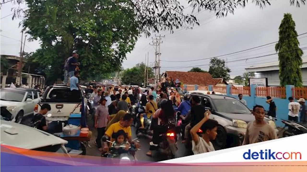 Klaim Menang Pilbup Dompu, Ribuan Pendukung Bambang-Syirajuddin Konvoi