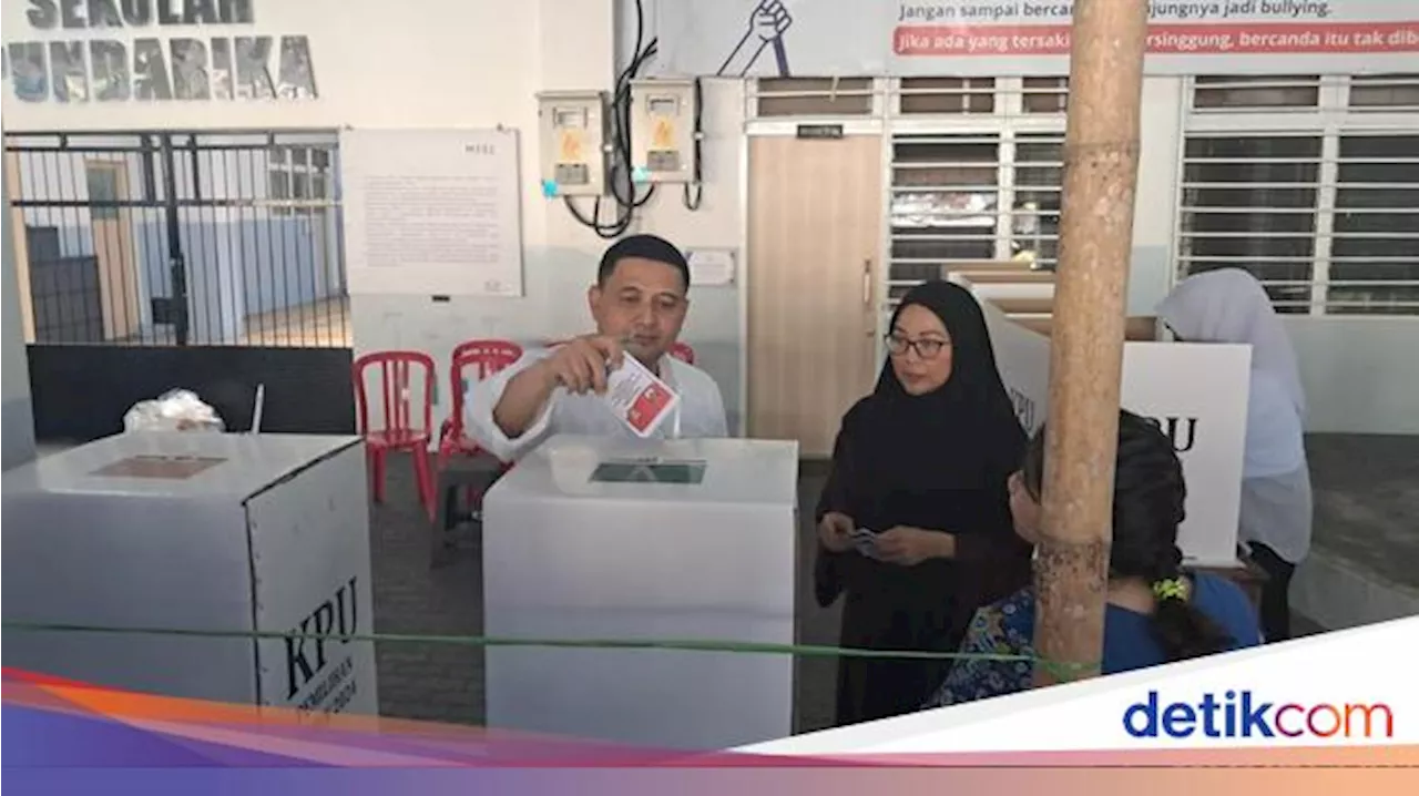 Munafri 'Appi' Arifuddin Menyalurkan Hak Pilihnya untuk Pilkada 2024