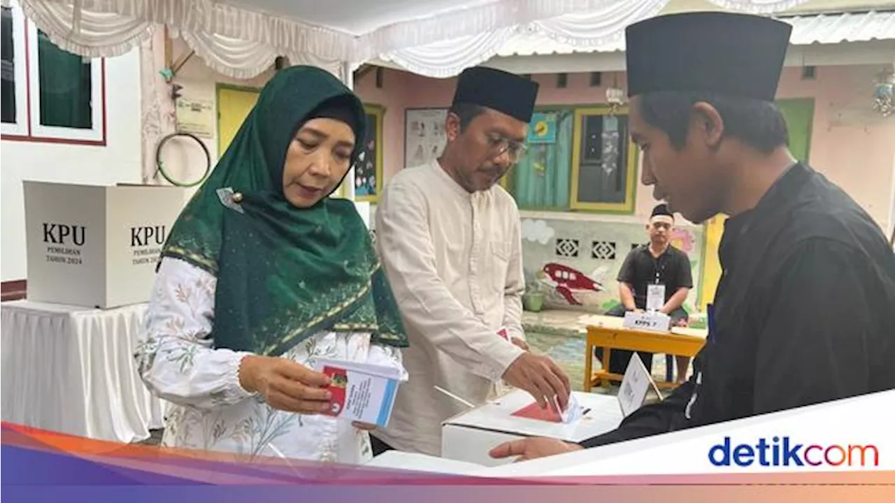 Nyoblos Bareng Suami di Lombok Timur, Cagub Rohmi: Alhamdulillah Lega