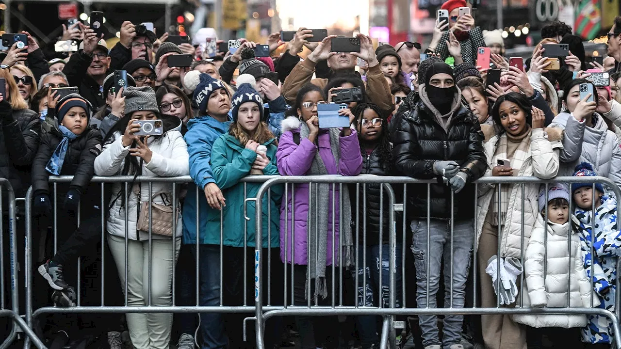 Where to watch NYC’s Thanksgiving parade, what to avoid bringing