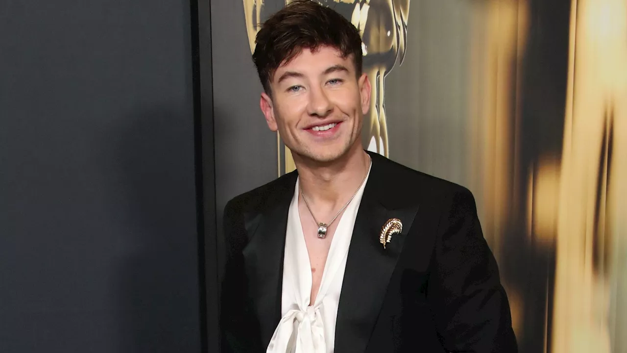 Barry Keoghan méconnaissable avec les cheveux blonds, il fait tout comme sa petite amie Sabrina Carpenter