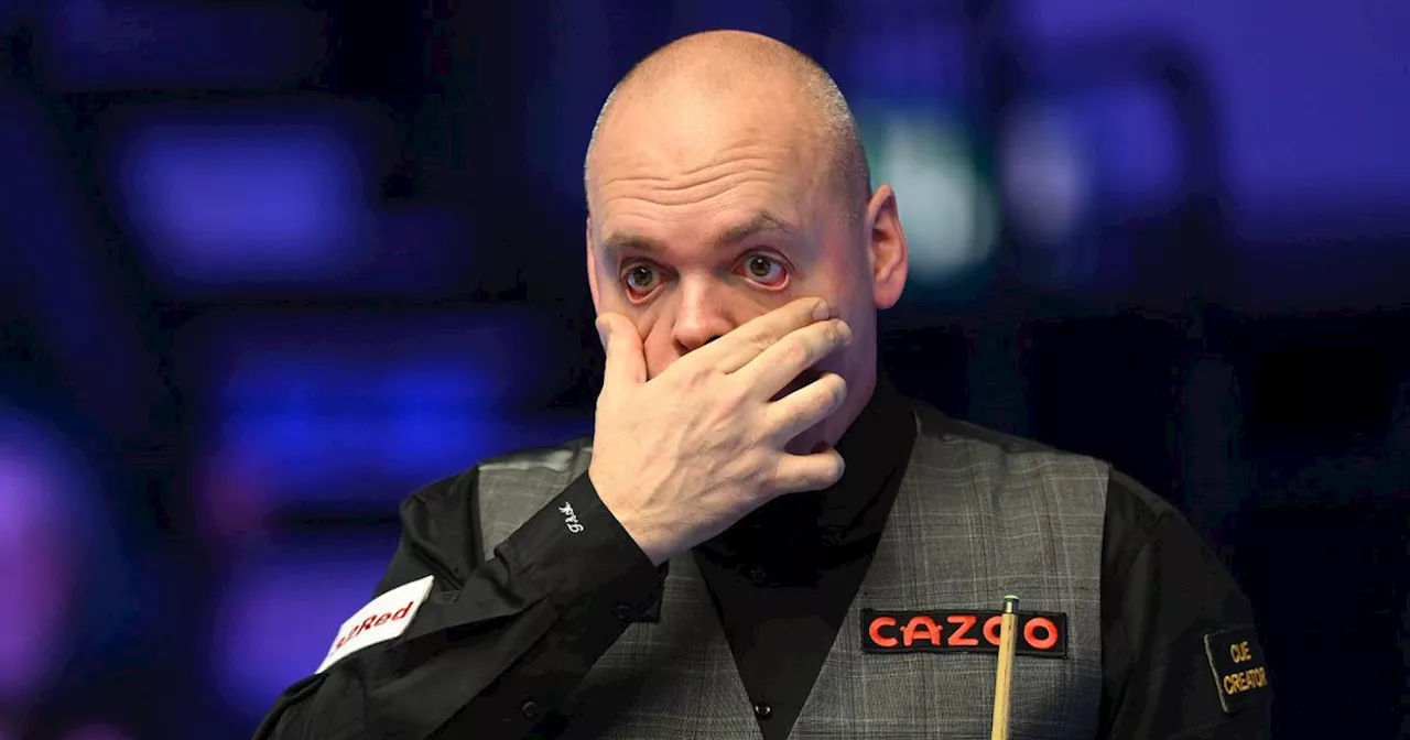 Stuart Bingham pots black from break-off in unusual incident at UK Championship