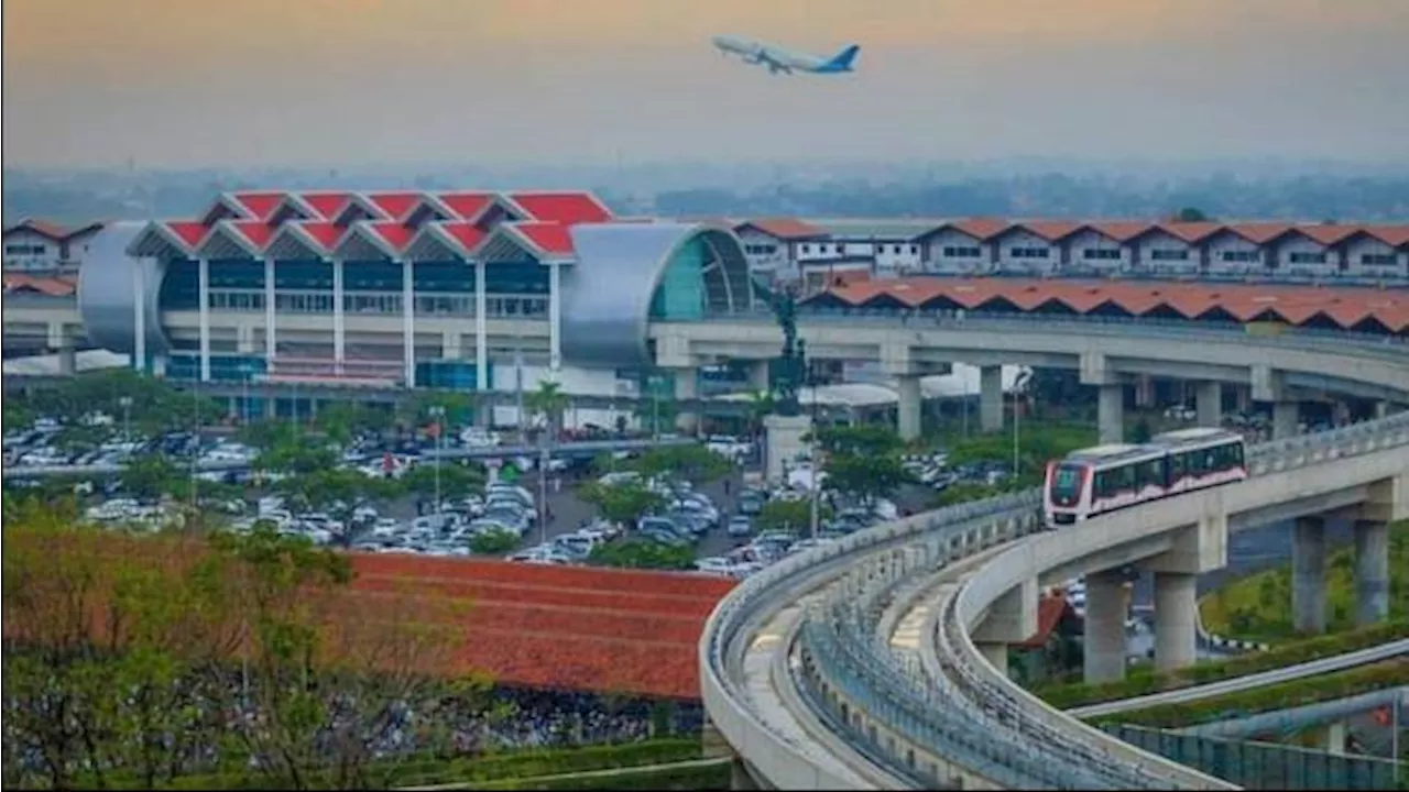 Kado Akhir Tahun, Tiket Pesawat Turun 10 Persen di Semua Bandara Indonesia!