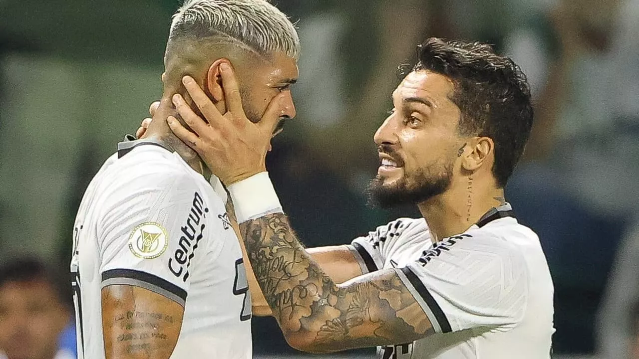 Alex Telles celebra vitória do Botafogo, mas mantém pés no chão: 'Não ganhamos nada'