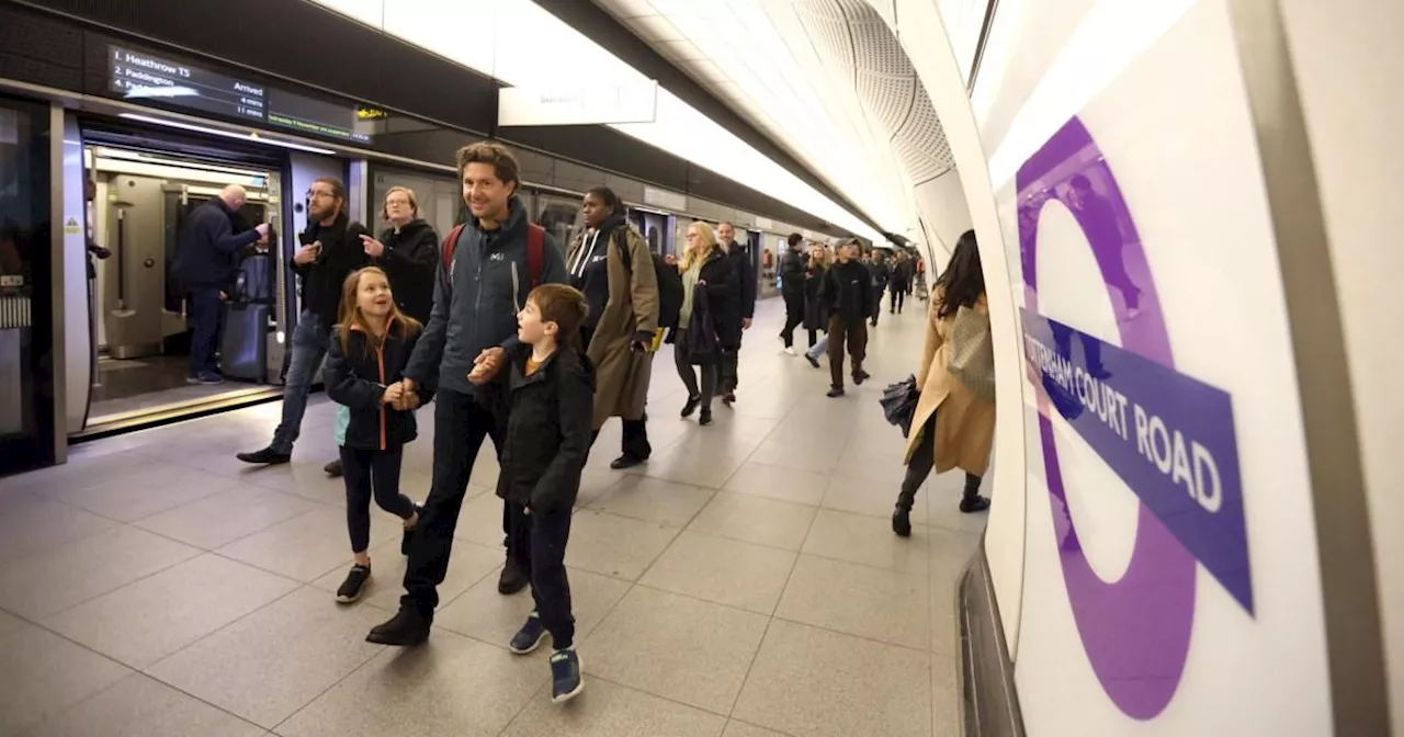 Elizabeth line suspended on London Underground for hours after signal fault