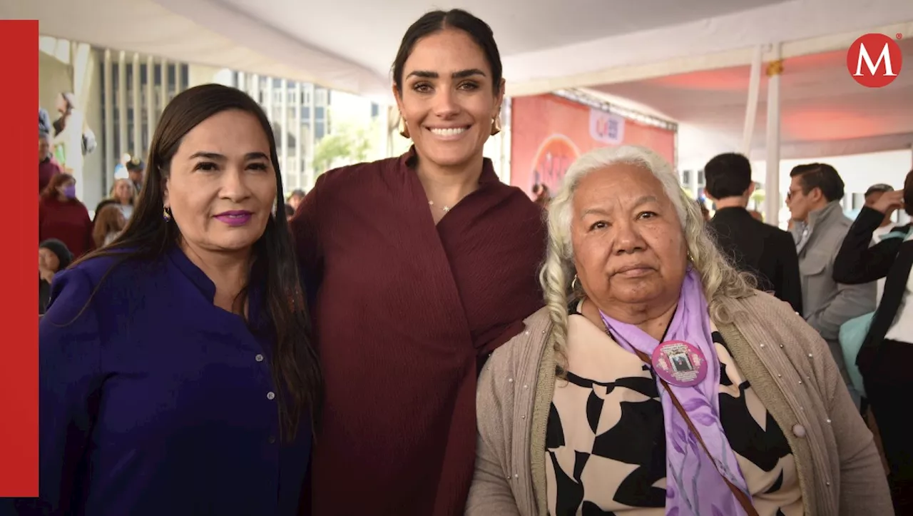 Irinea Buendía recibe homenaje por lucha feminista en CdMx