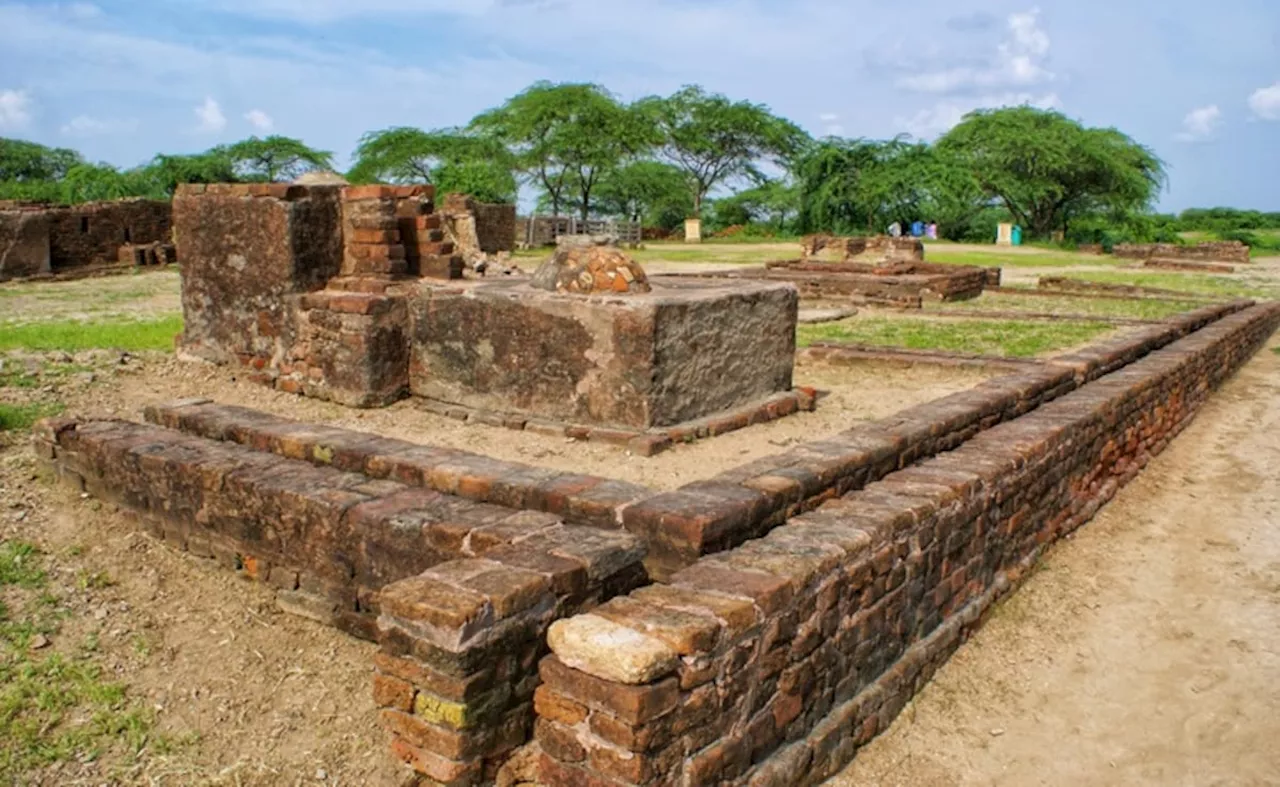 Gujarat'ta Lothal'da Çöp Çökmesi Sonucunda ASI'nin İki Yetkili Kayboldu