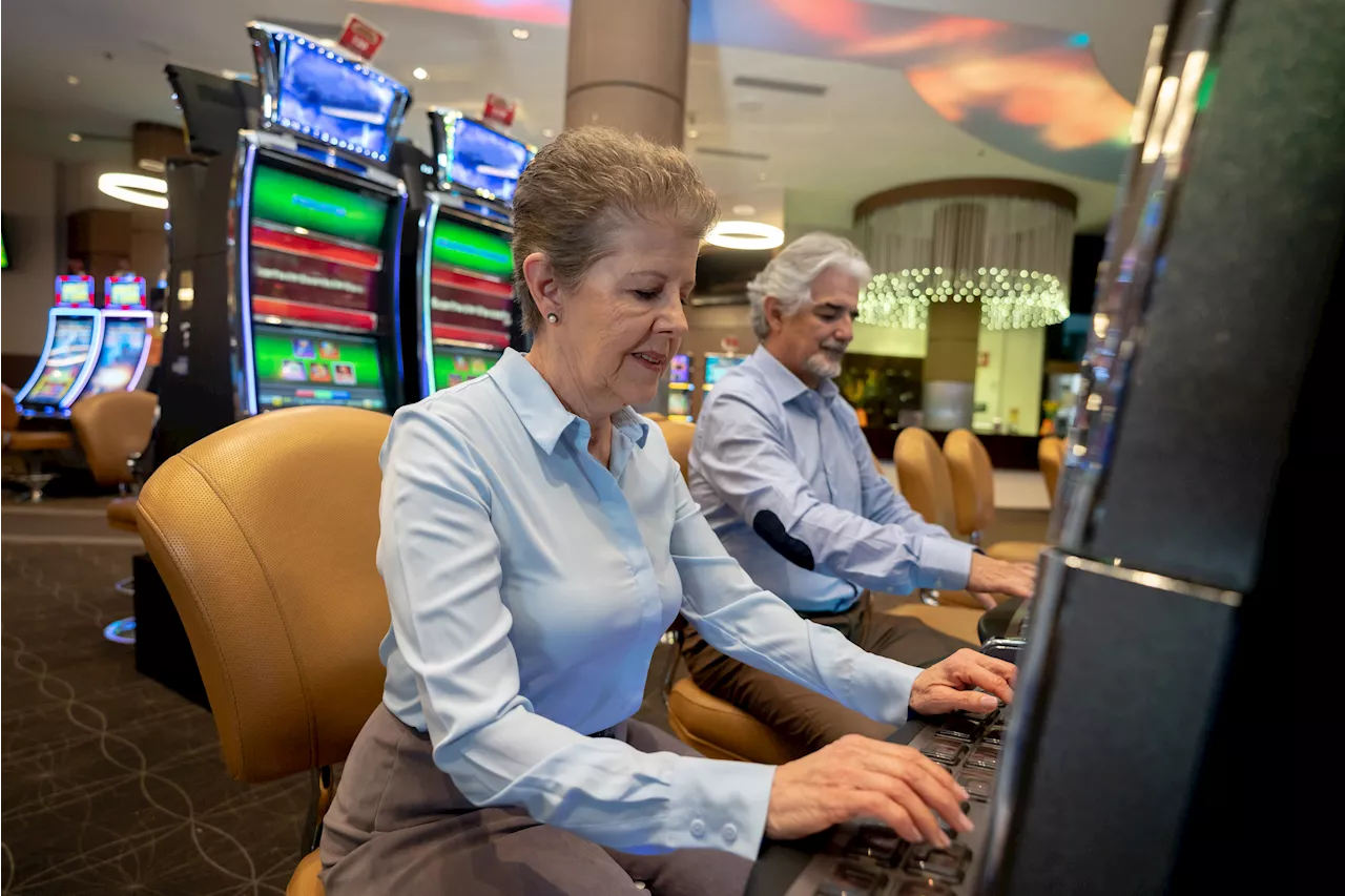 Dear Abby: How do I tell my elderly, gambling-addicted aunt she can't move in?