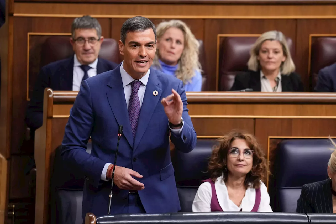 Pedro Sánchez cambia de tono en el Congreso y responde a PP y Vox