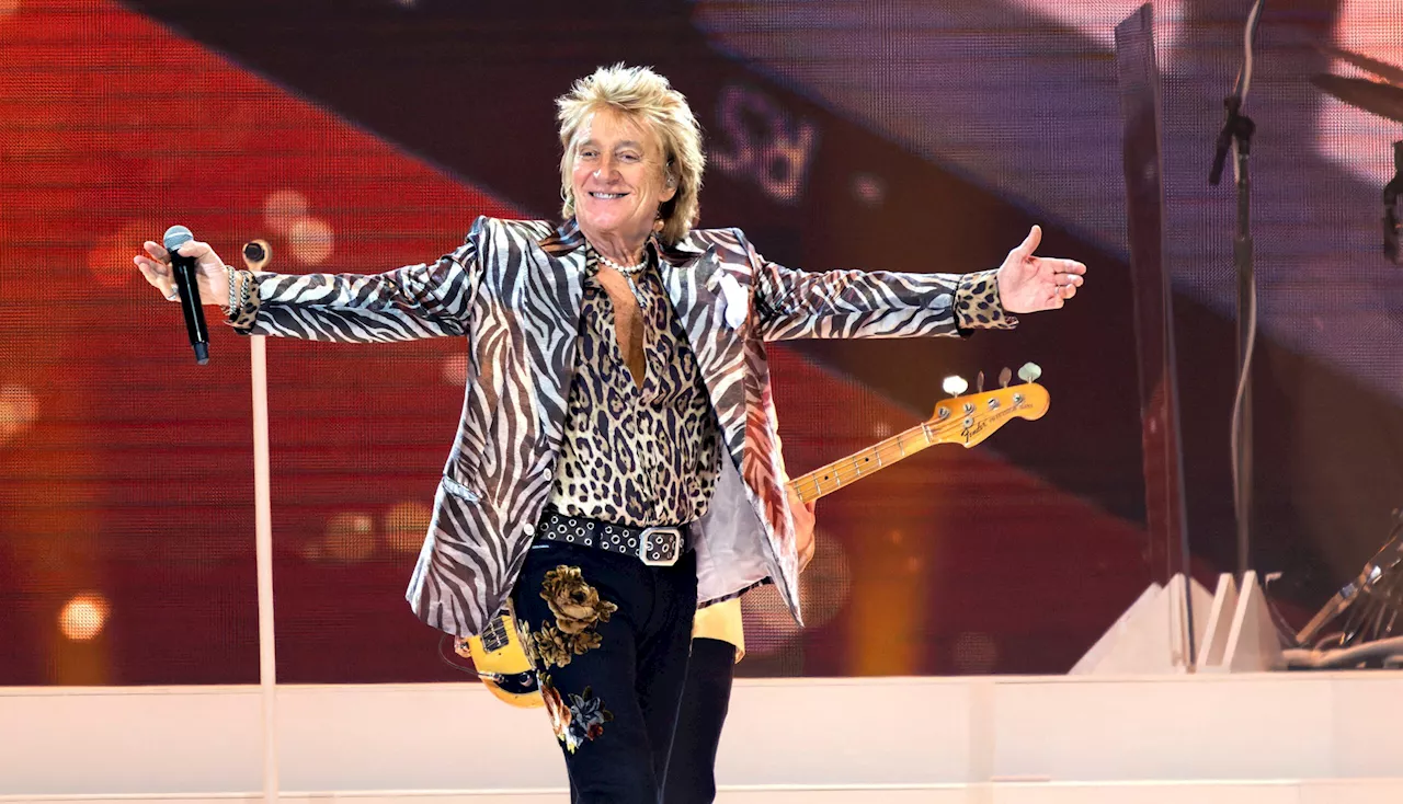 Rod Stewart to Perform at Glastonbury 2025