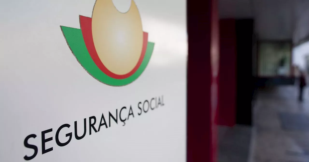 Trabalhadores do Instituto de Gestão Financeira da Segurança Social em greve