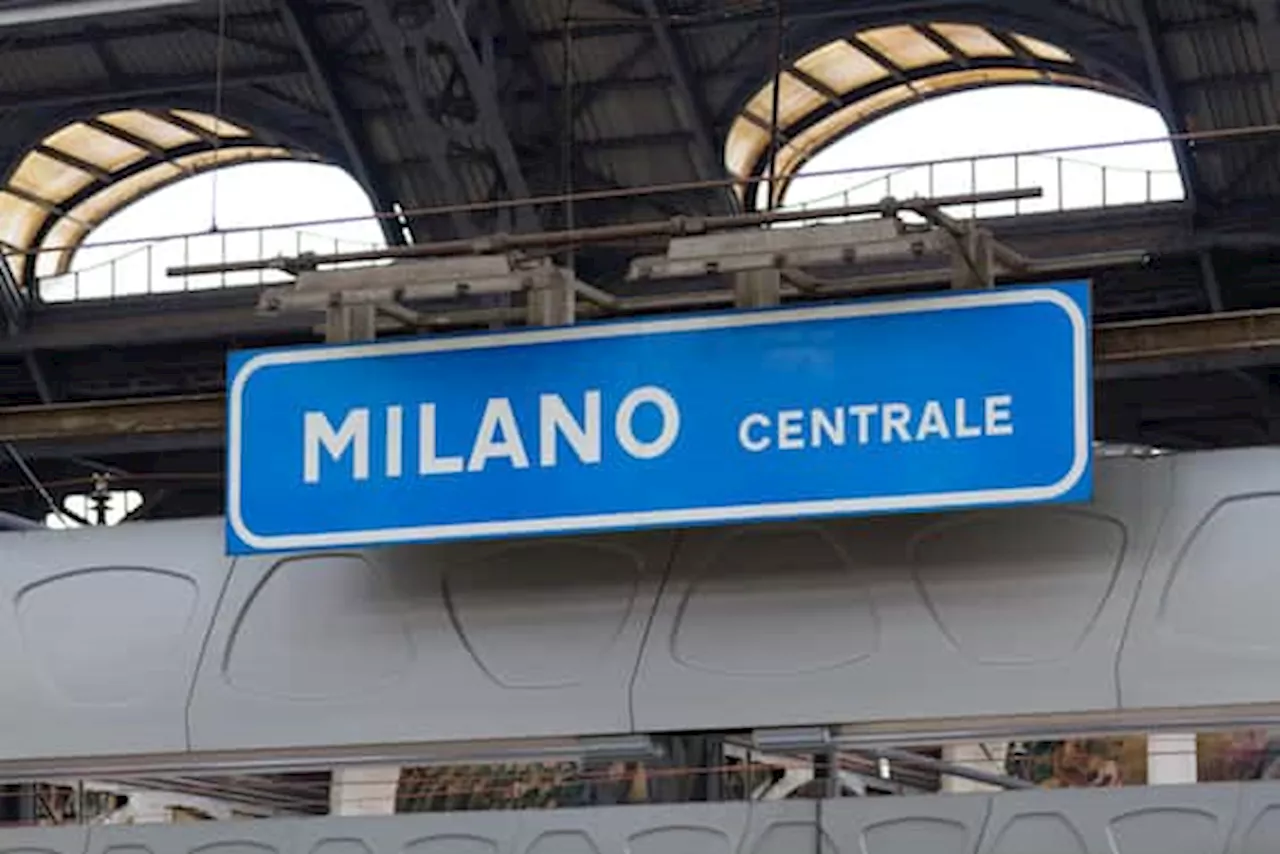 Milano, treno per Chiasso bloccato per cinque ore senza luce e riscaldamento