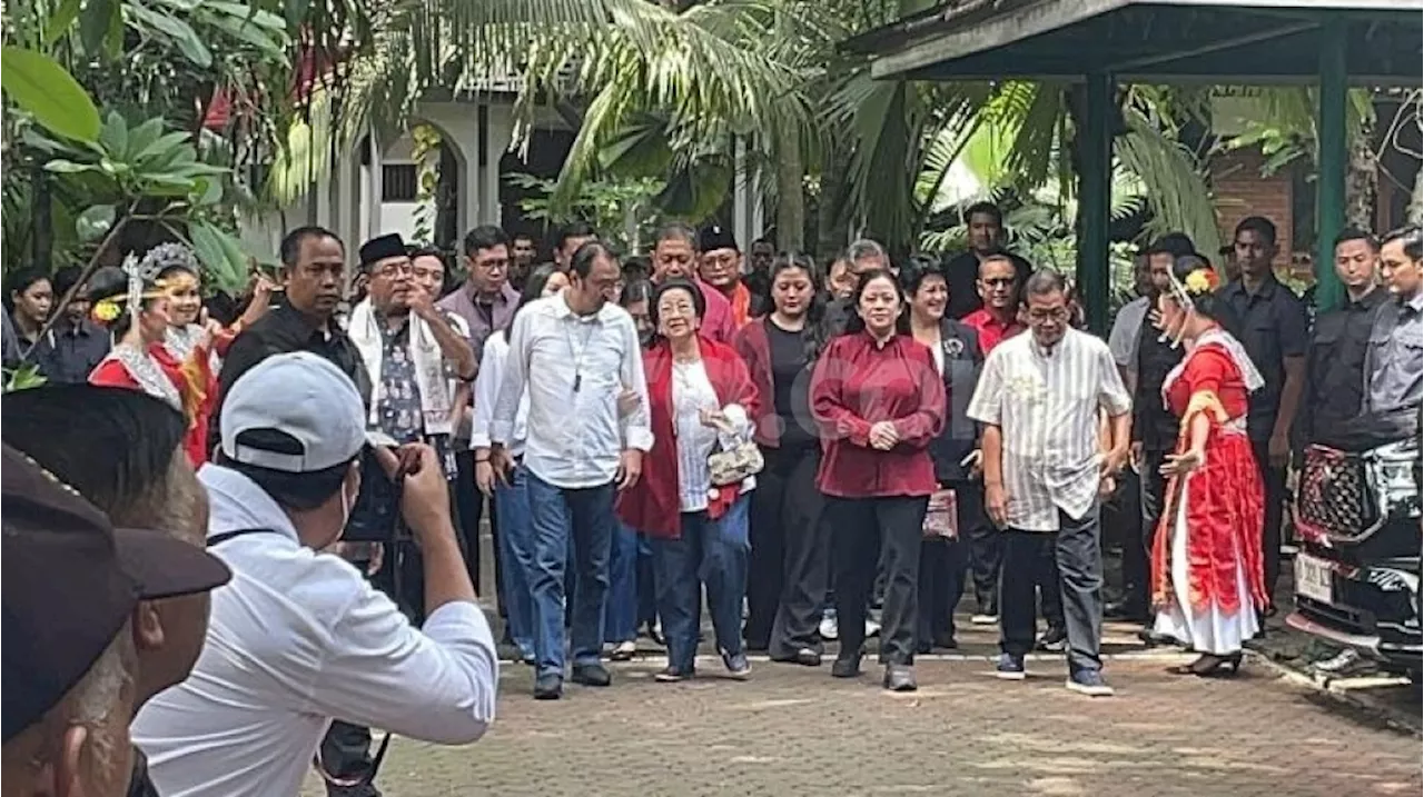 Megawati Menggunakan Hak Pilihnya di Pilkada Jakarta 2024