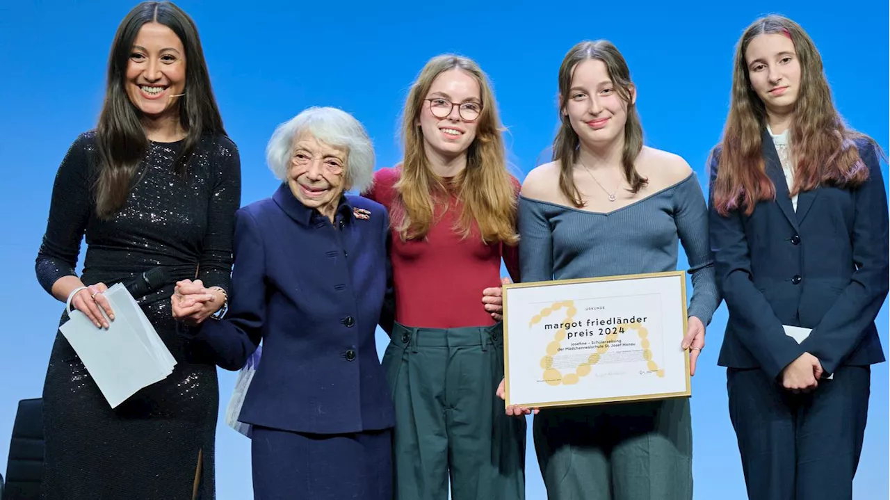 „Ich danke allen, die sich meiner Mission anschließen“: Margot Friedländer Preis in Berlin vergeben