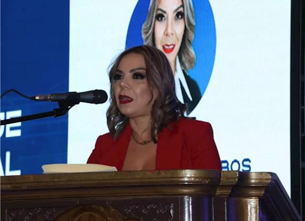 Asume Lourdes Cobos como presidenta del Clúster de la Industria Automotriz de Coahuila