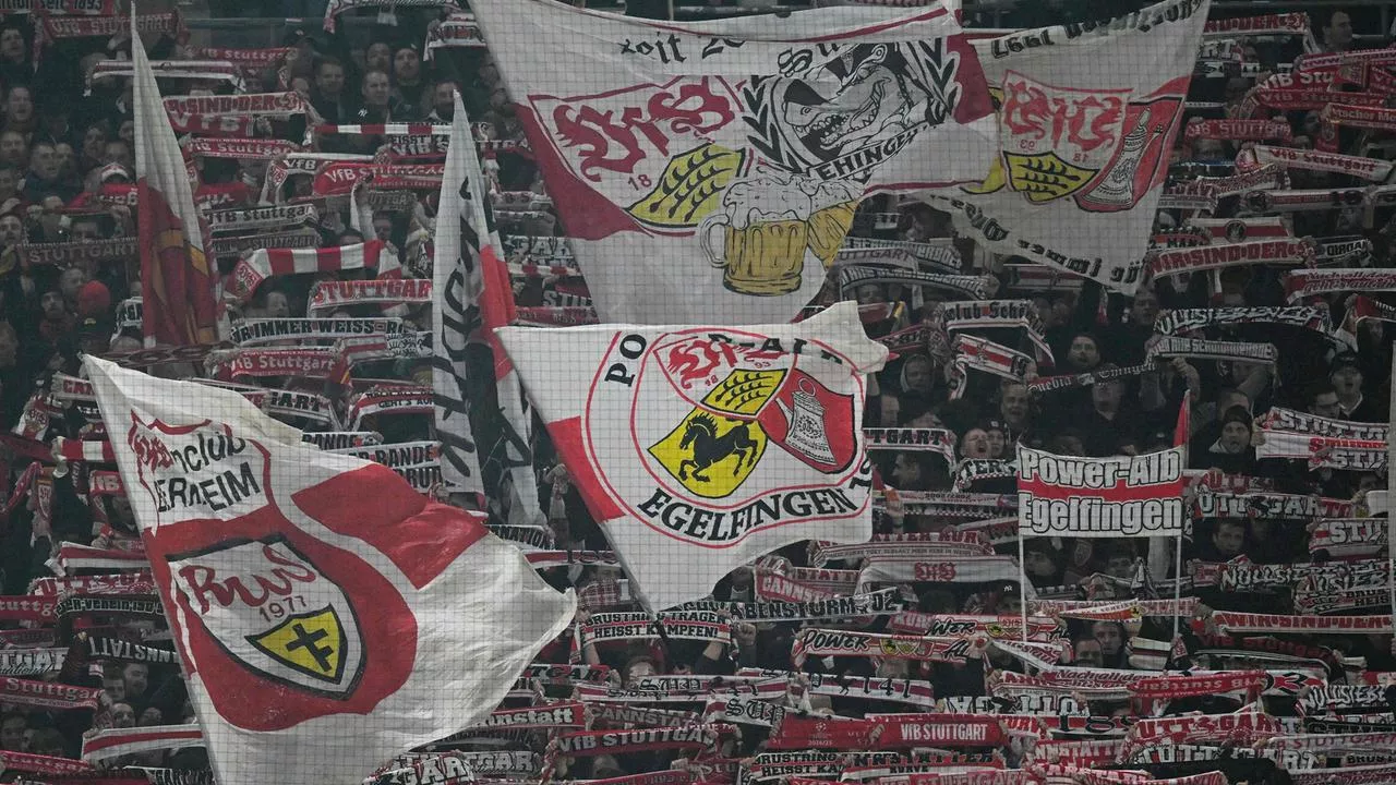 Fußball: Ärger an der Grenze - VfB-Ultras drehen um