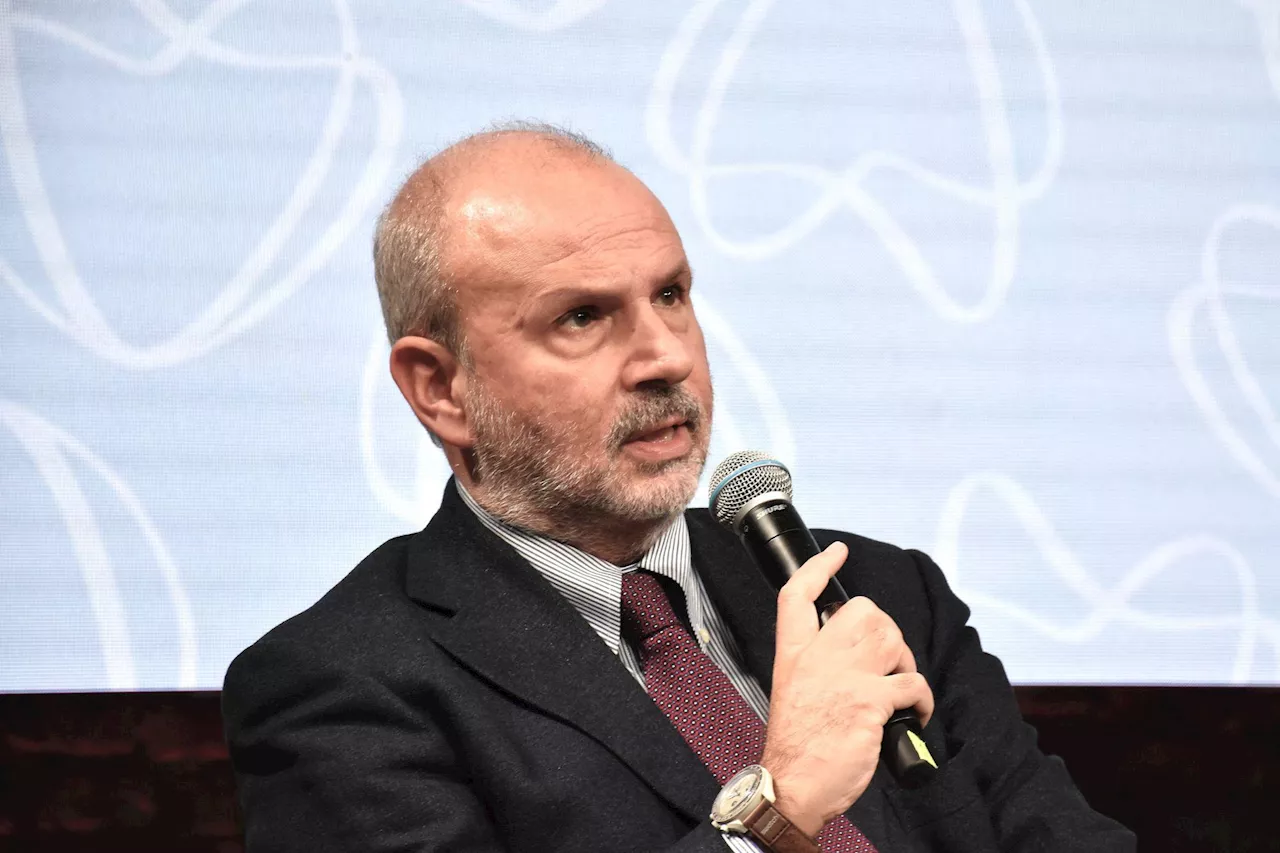 G7, Schillaci: 'Lotta a resistenza antibiotici sfida urgente, minaccia non conosce confini'