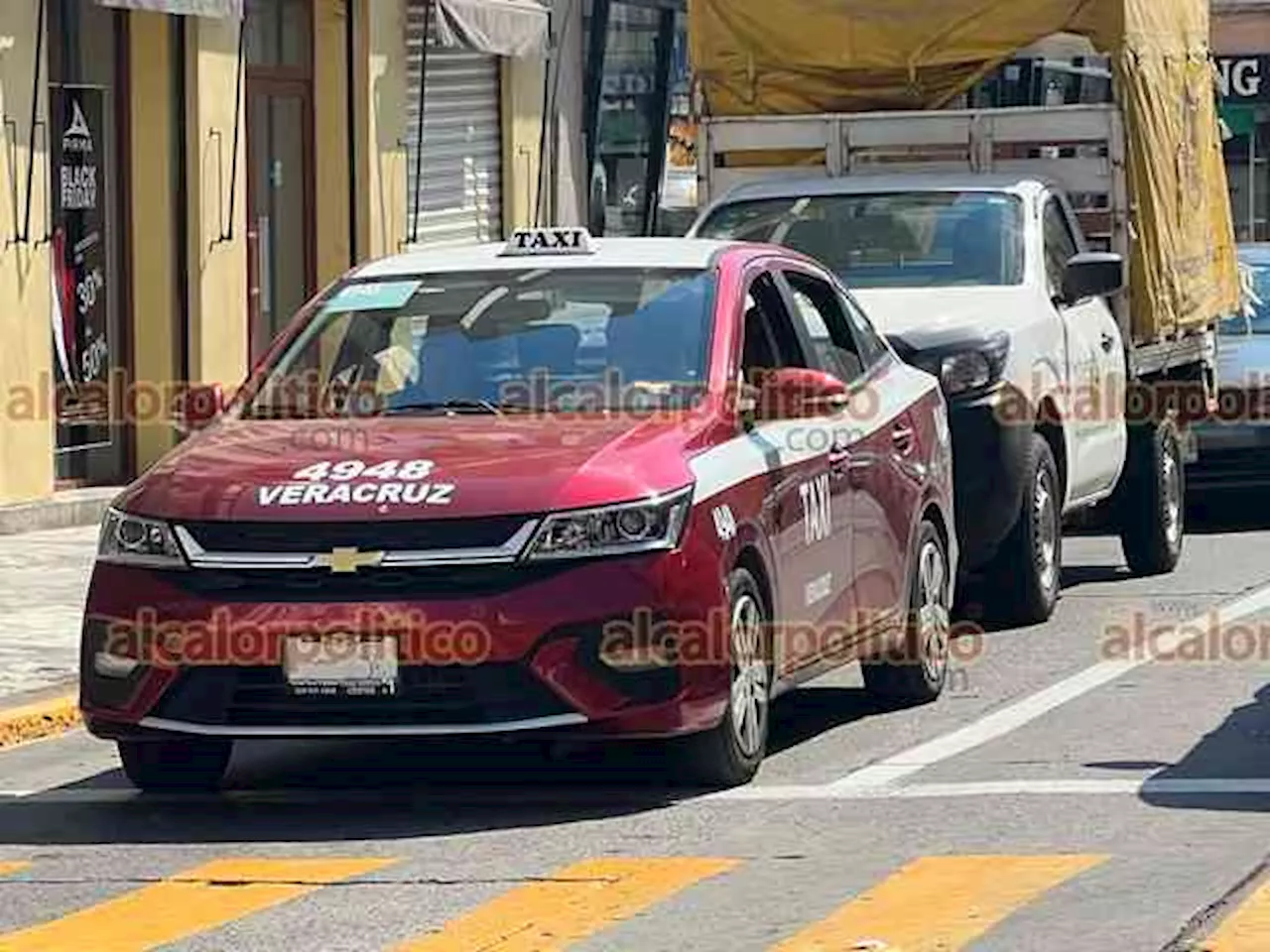 Taxistas de Veracruz Puerto “hicieron su agosto” tras desfile Coca-Cola, acusan