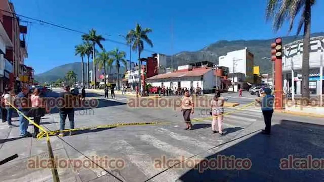 Vuelven a protestar por falta de agua y cobro de pipas, en Río Blanco