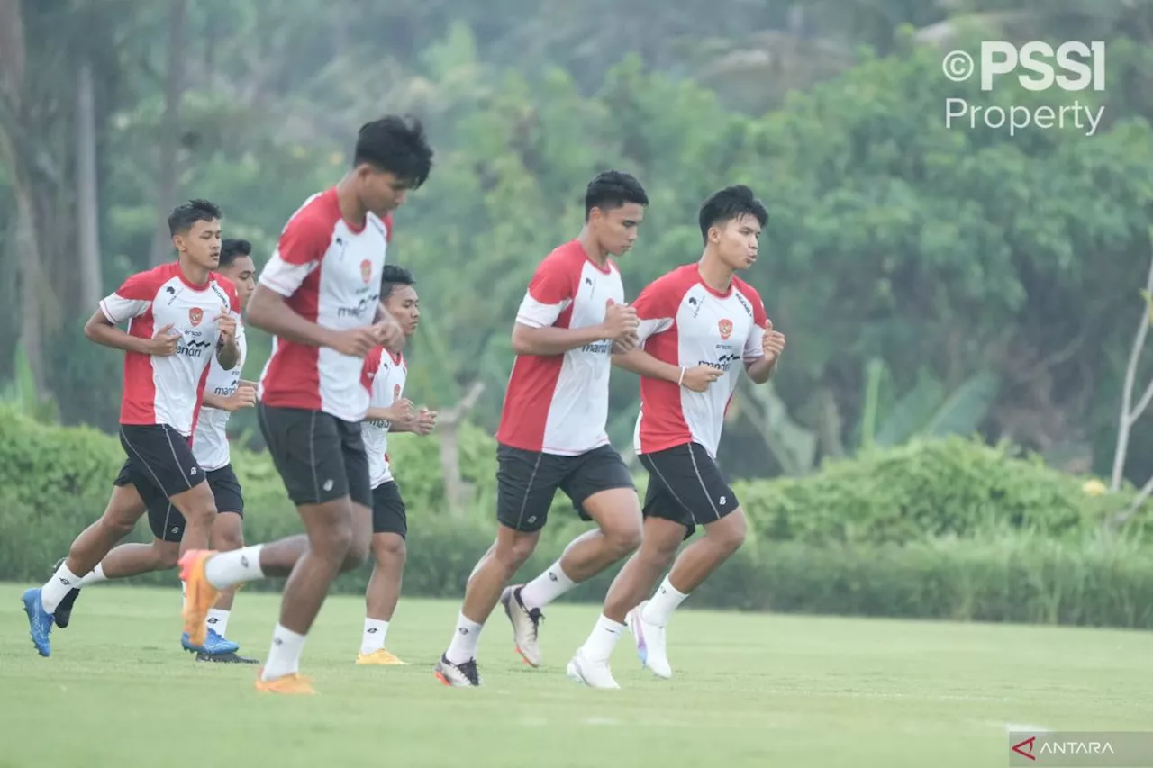 Latihan fisik jadi menu perdana latihan timnas Indonesia menuju AFF