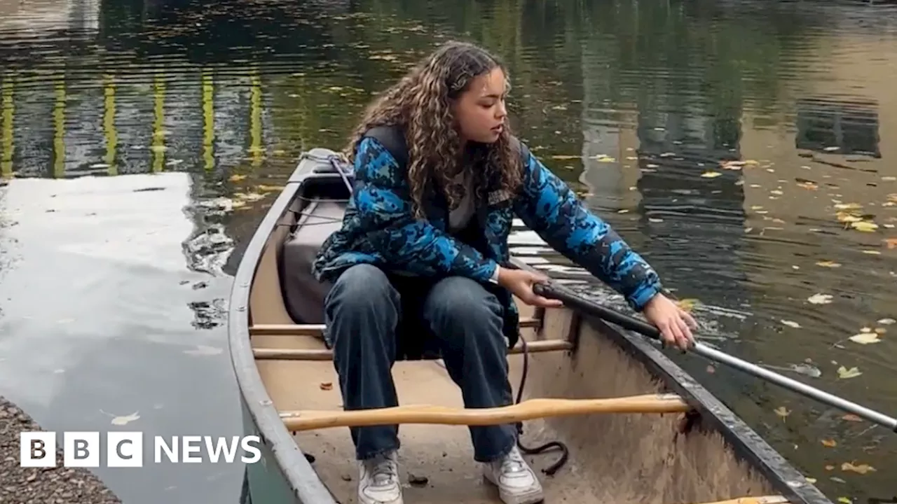 Hackney: Community canoe brings people together