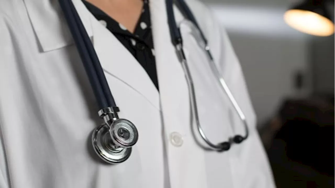 3 million Ontarians at risk of losing family doctor to retirement, provincial Liberals say