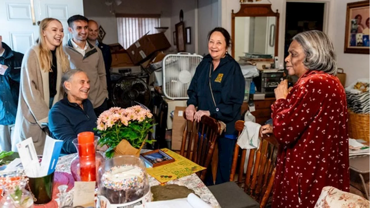 Gov. Abbott continues the tradition of volunteering with Meals on Wheels on Thanksgiving