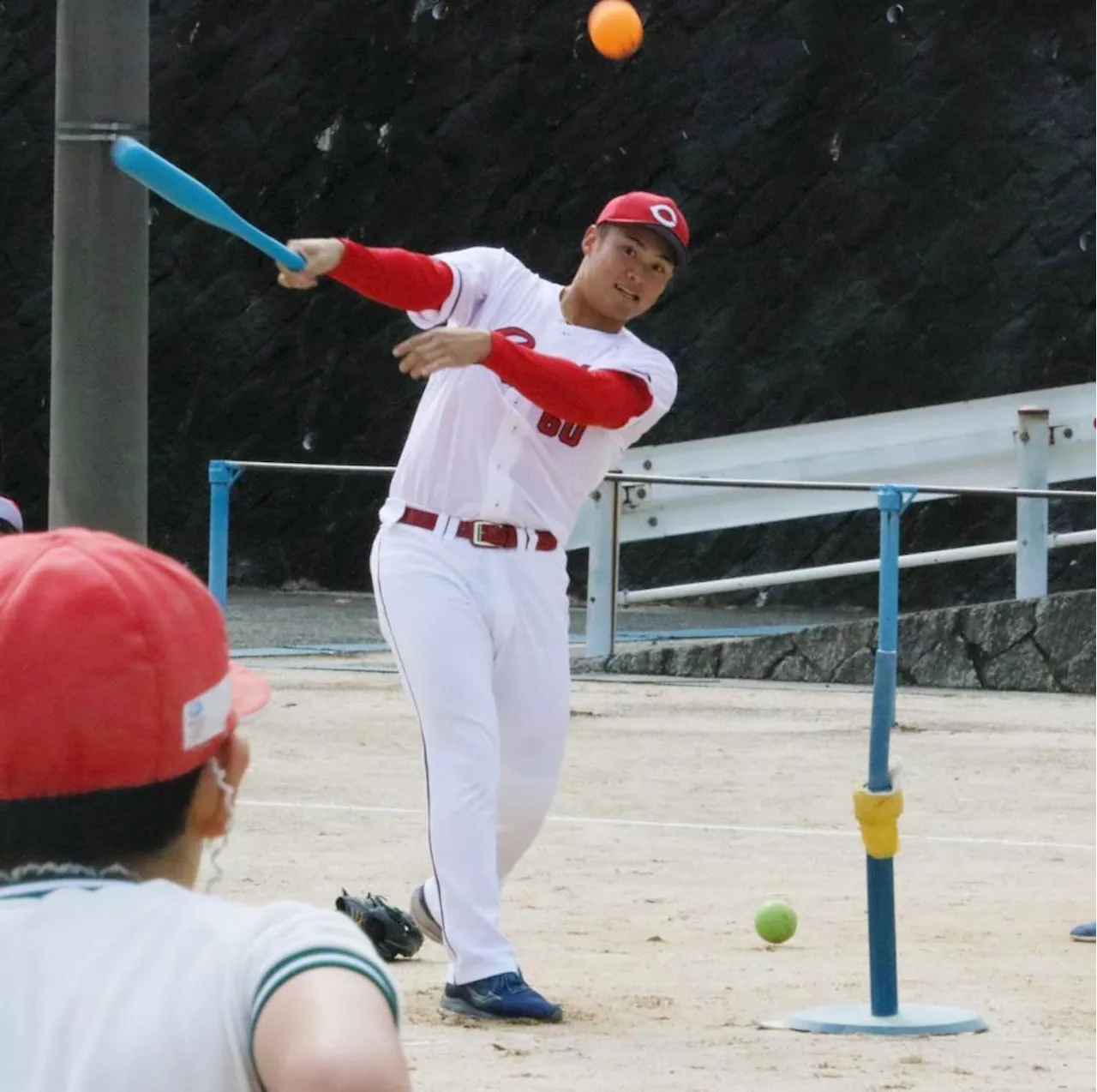 新相棒で長打力アップ！広島の田村俊介がバット改良に乗り出す