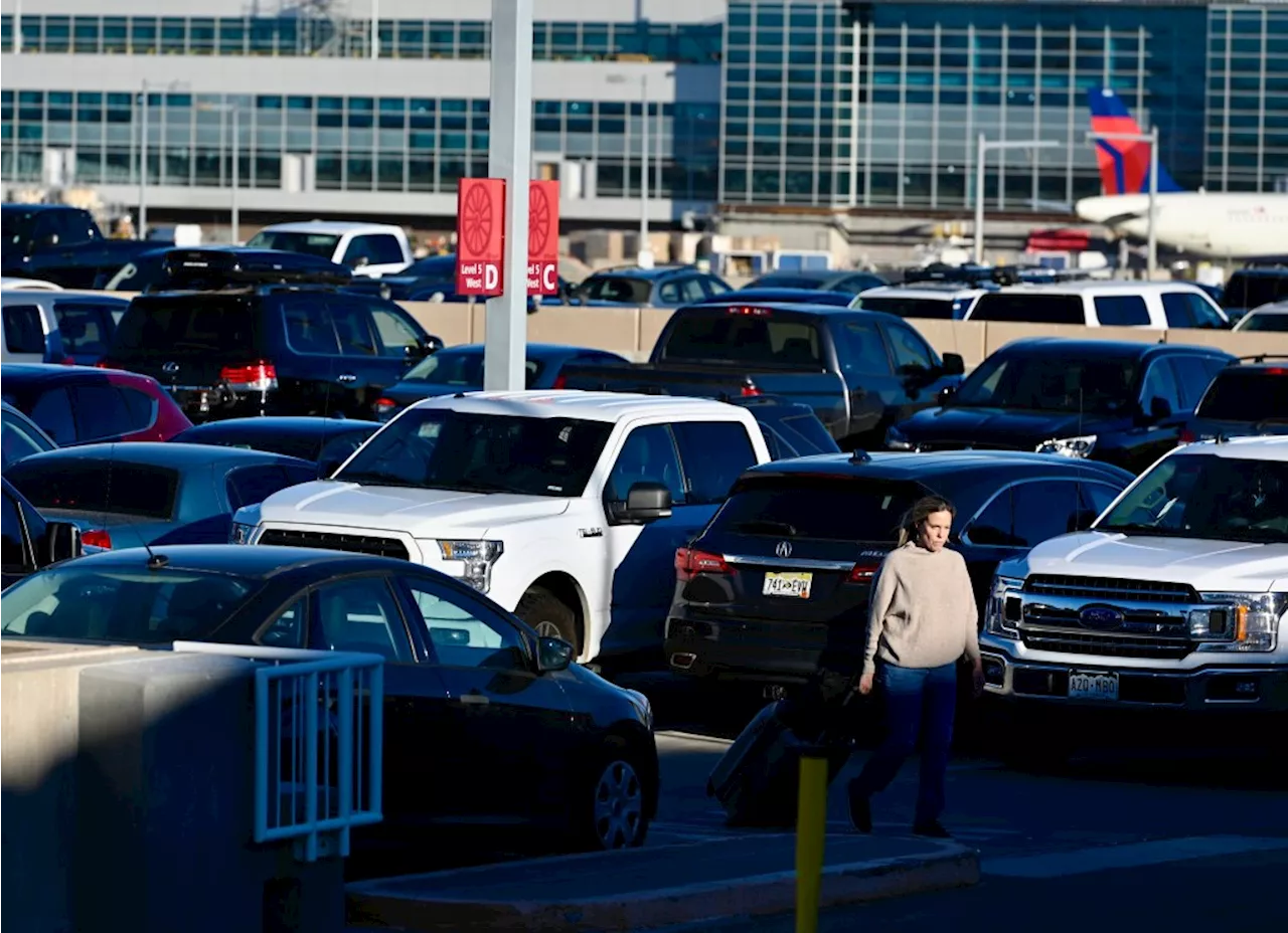 Denver International Airport’s on-site parking lots full for Thanksgiving