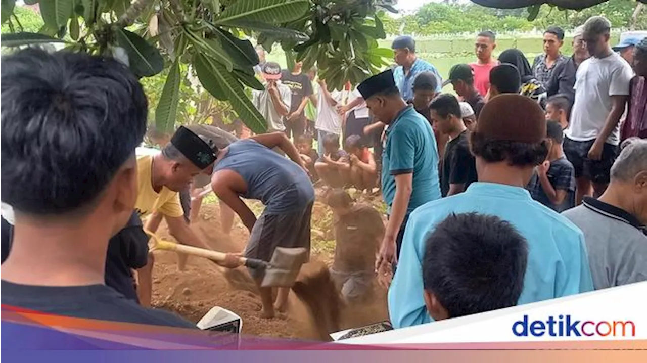 Petugas TPS di Buleleng yang Meninggal Kelelahan Sempat Kerja Gali Kubur