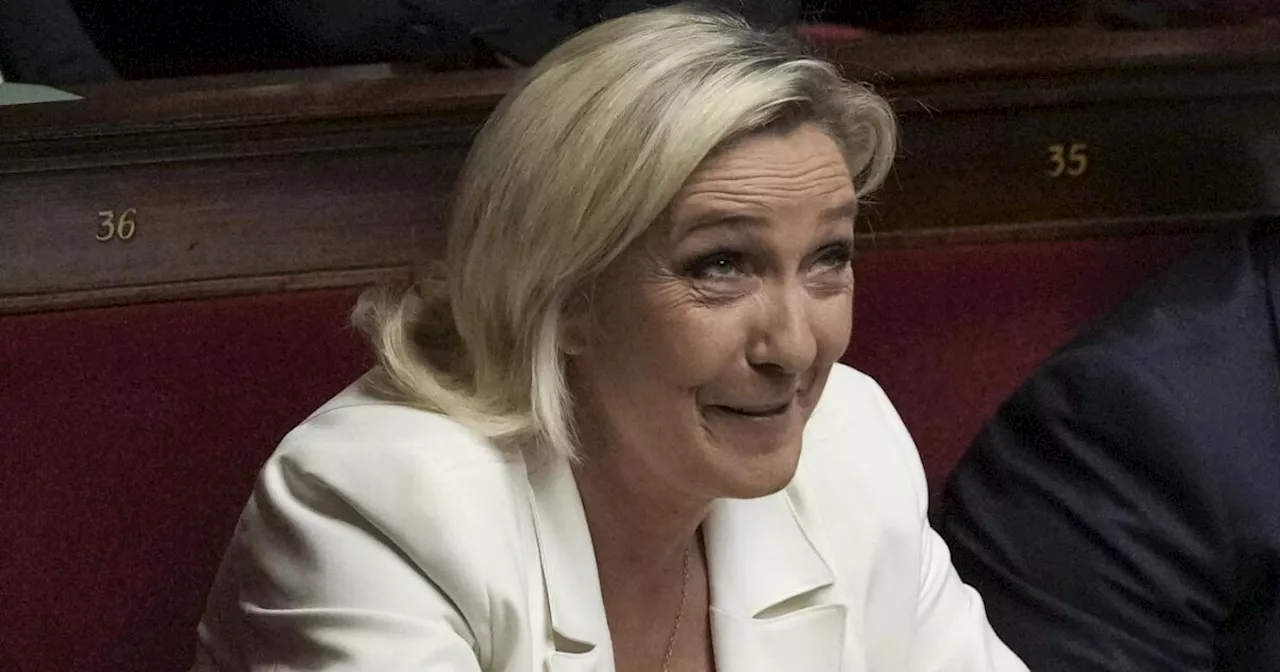 Francia, ultimatum di Le Pen al premier Barnier sulla manovra: “Accolga le richieste o sarà…